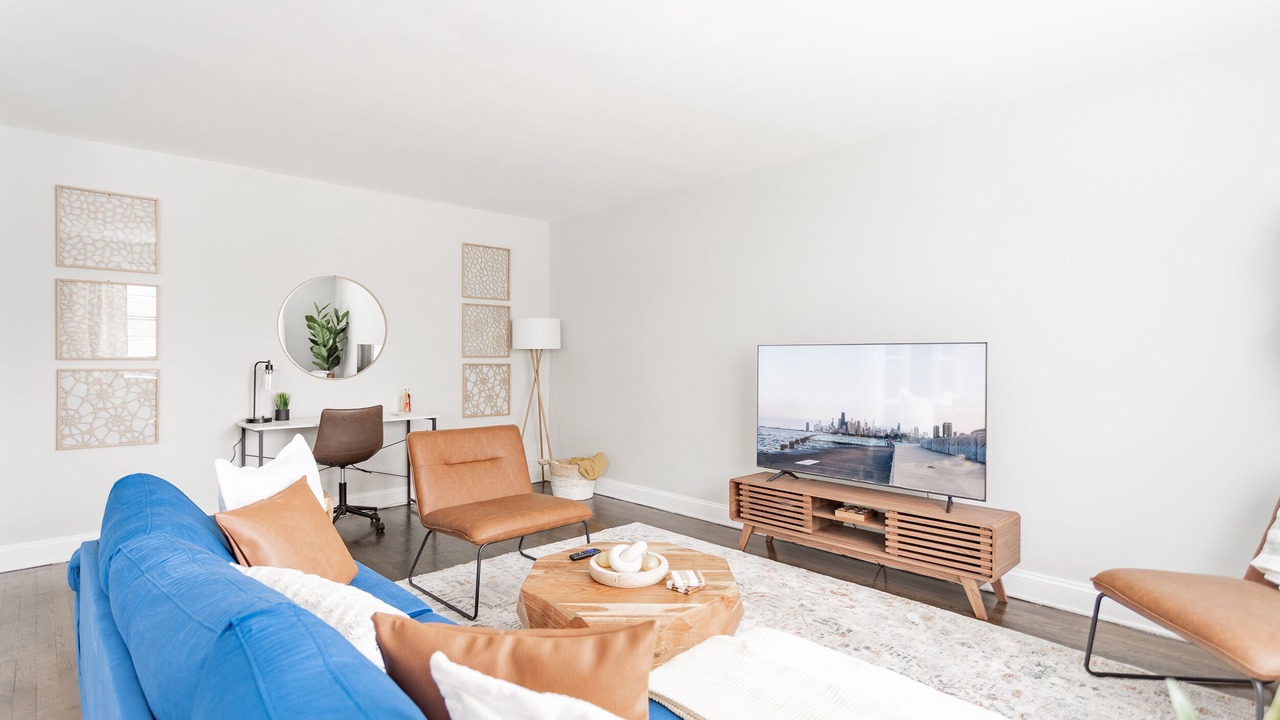 Photo of Livingroom in Rogers Park