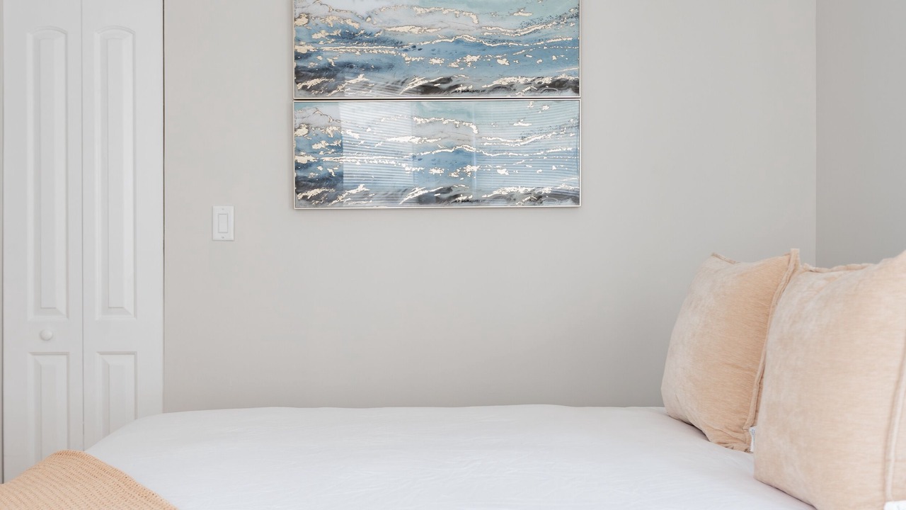 Photo of Bedroom in Rogers Park