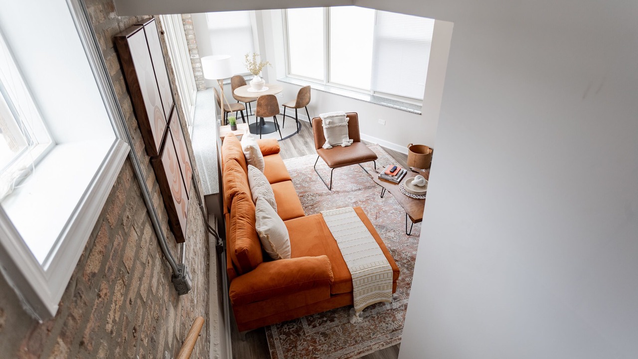 Photo of Livingroom in Rogers Park