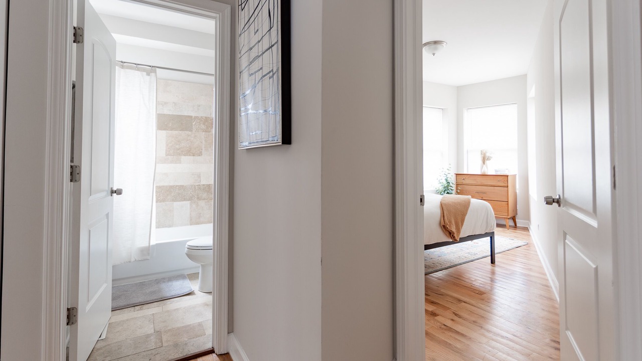 Photo of Bedroom in Rogers Park
