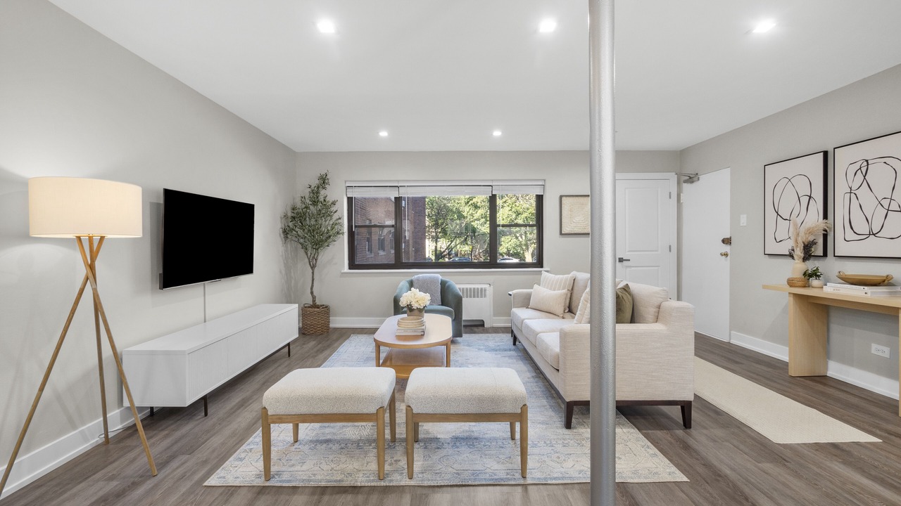 Photo of Livingroom in Forestview