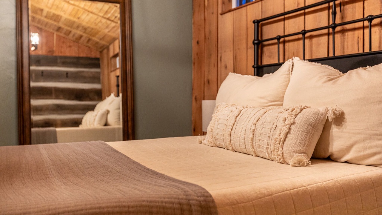 Photo of Bedroom in Sunnyland