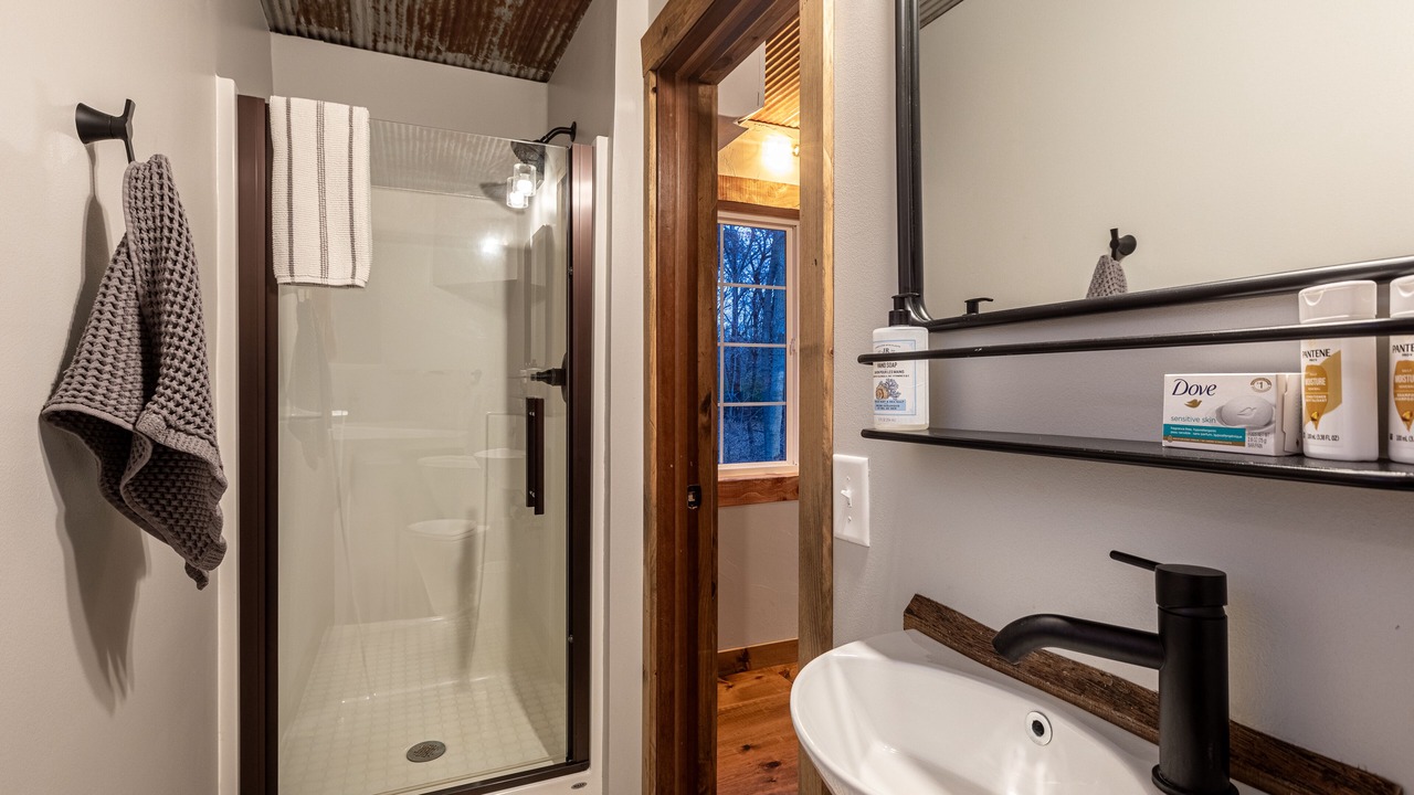 Photo of Bathroom in Sunnyland