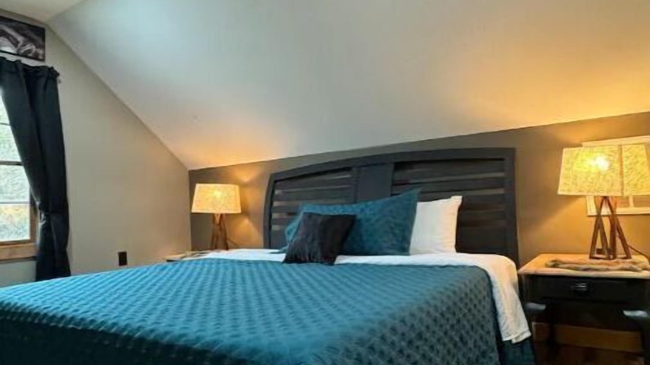 Photo of Bedroom in Ingraham