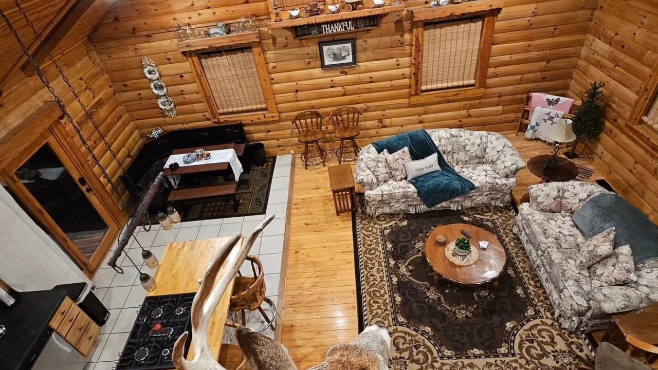 Photo of Livingroom in East Peoria