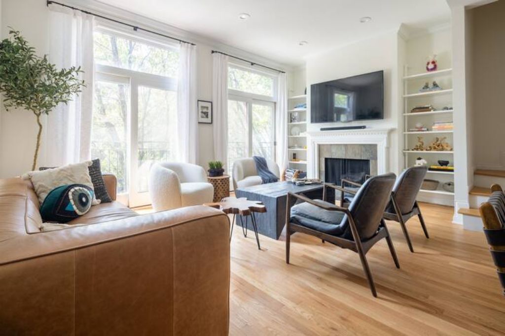 Photo of Bedroom in River West