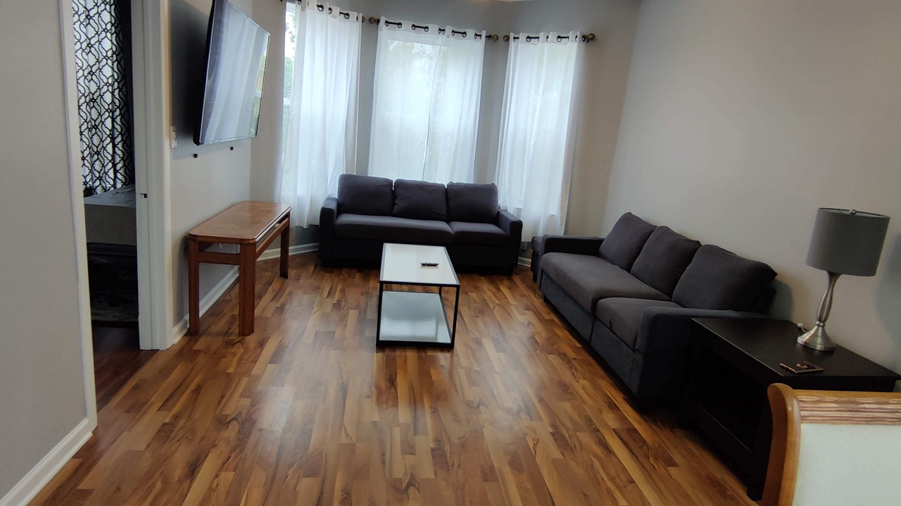 Photo of Livingroom in North Lawndale