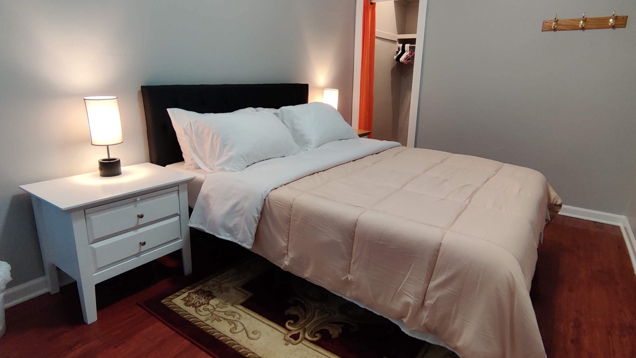 Photo of Bedroom in North Lawndale