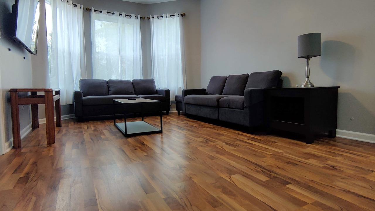Photo of Livingroom in North Lawndale