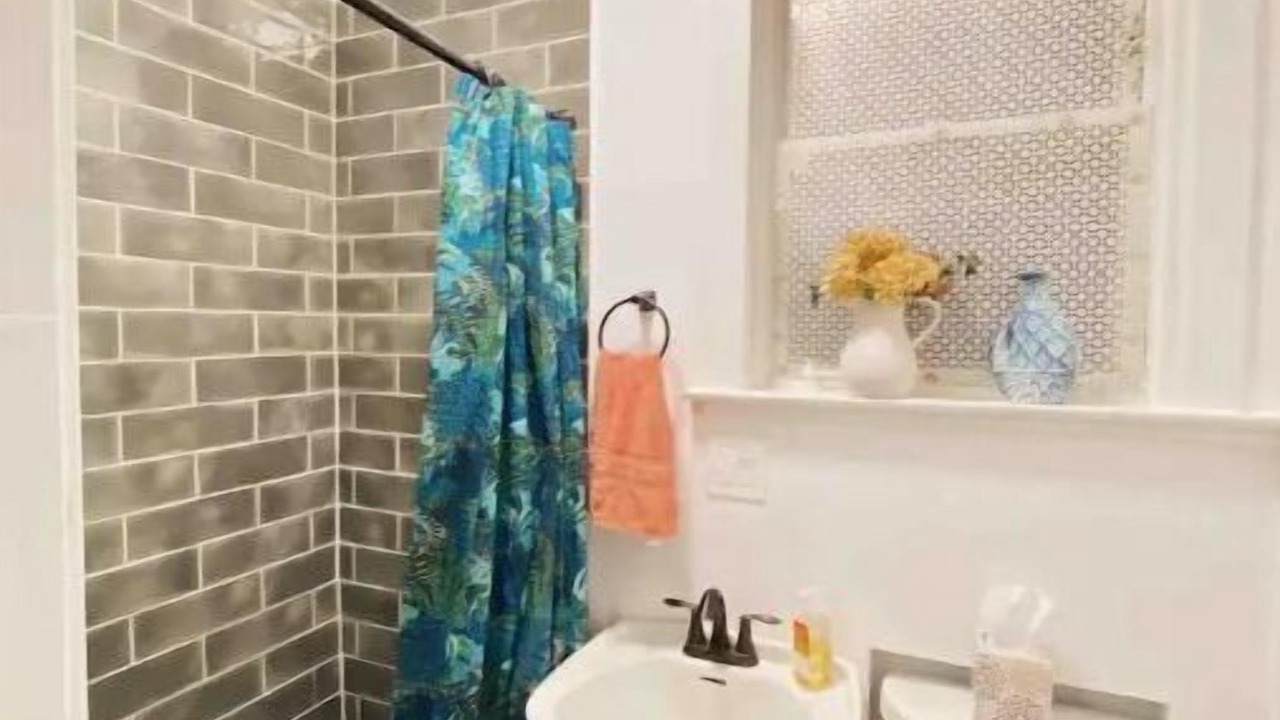 Photo of Bathroom in West Ridge