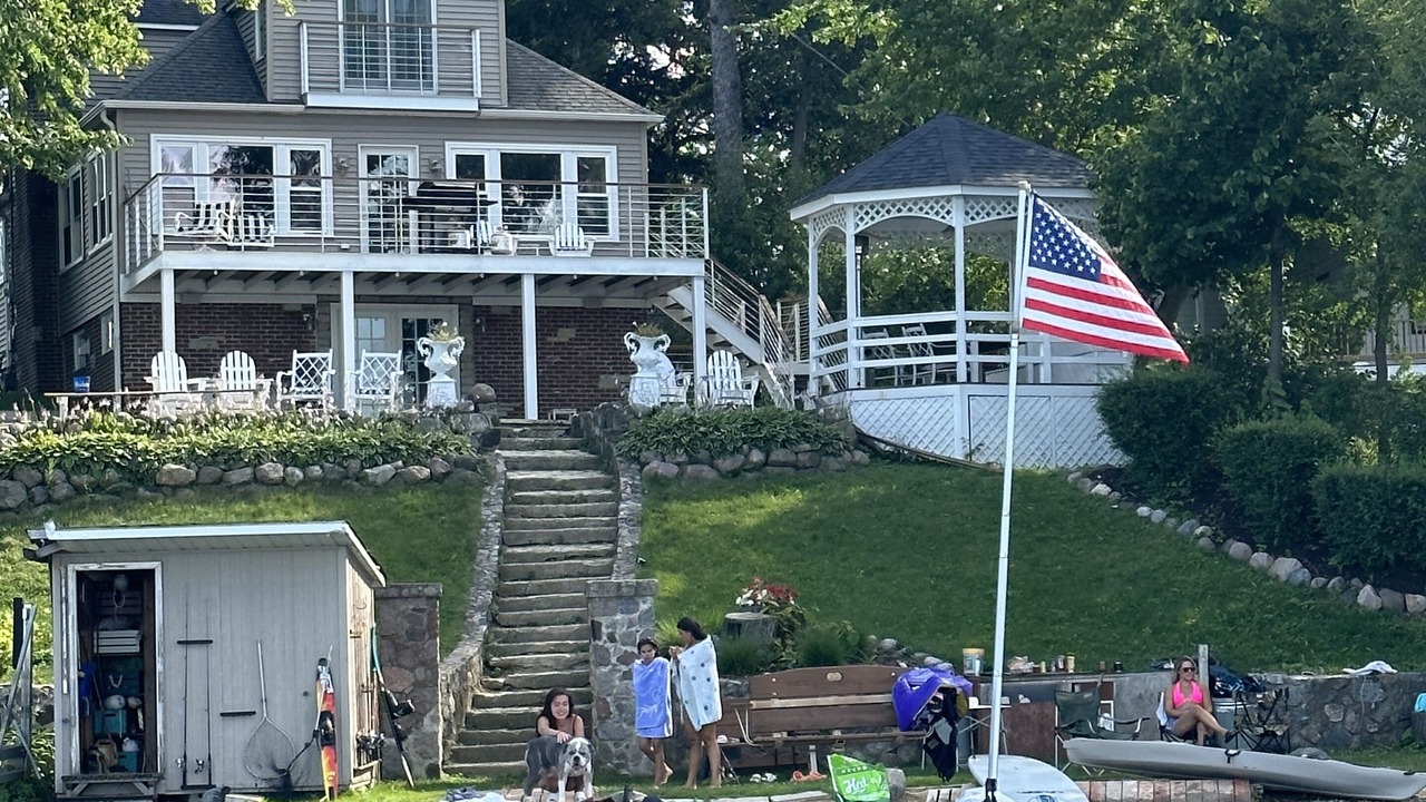 Photo of Outdoor in Round Lake
