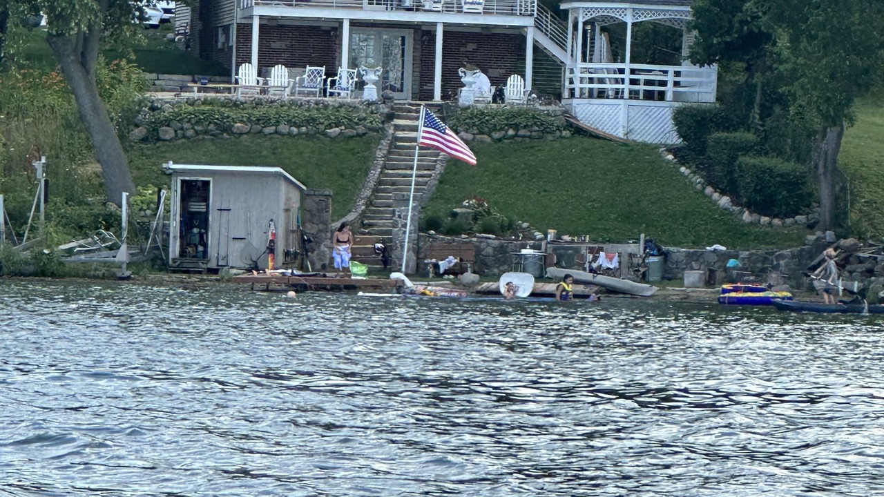 Photo of Others in Round Lake