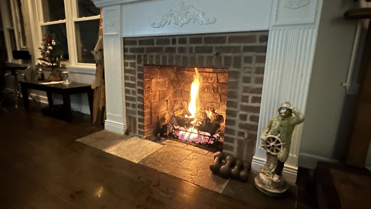 Photo of Livingroom in Round Lake