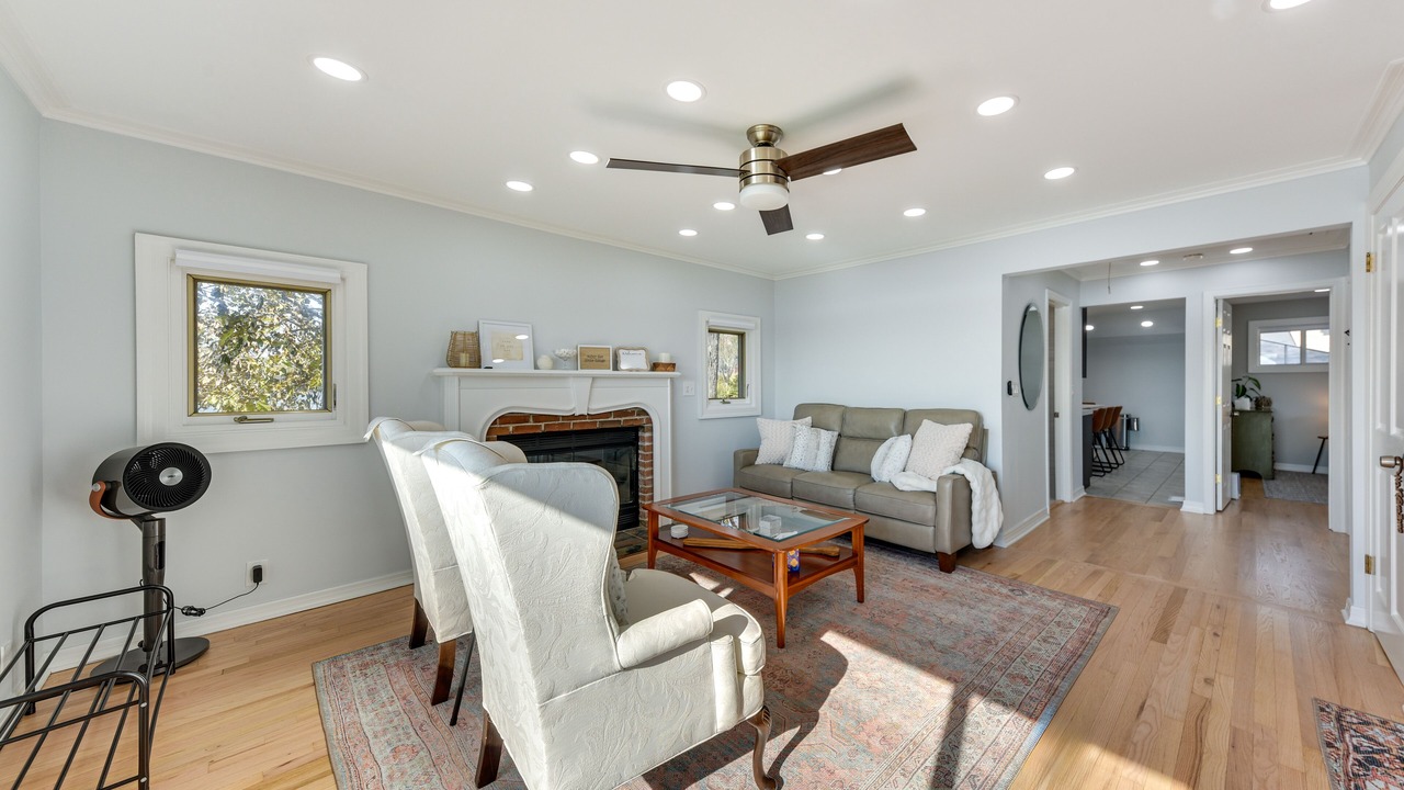 Photo of Bedroom in Fox Lake