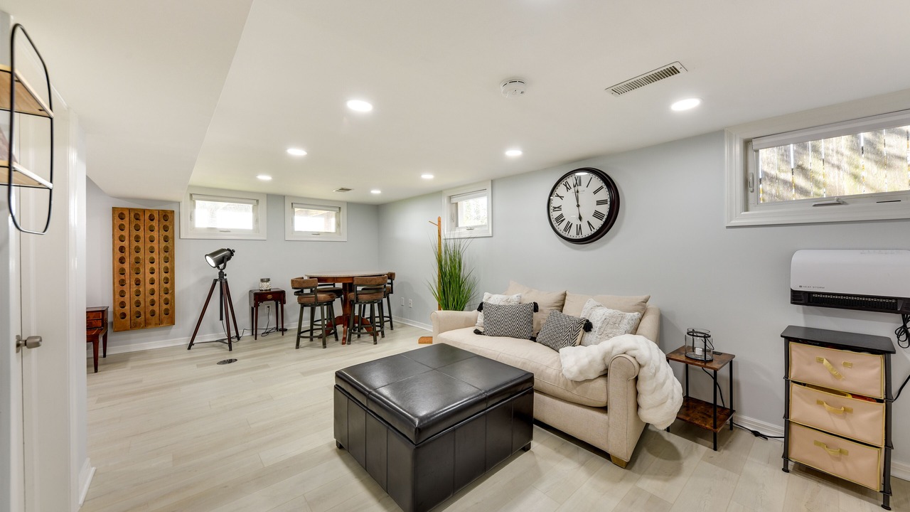 Photo of Livingroom in Fox Lake
