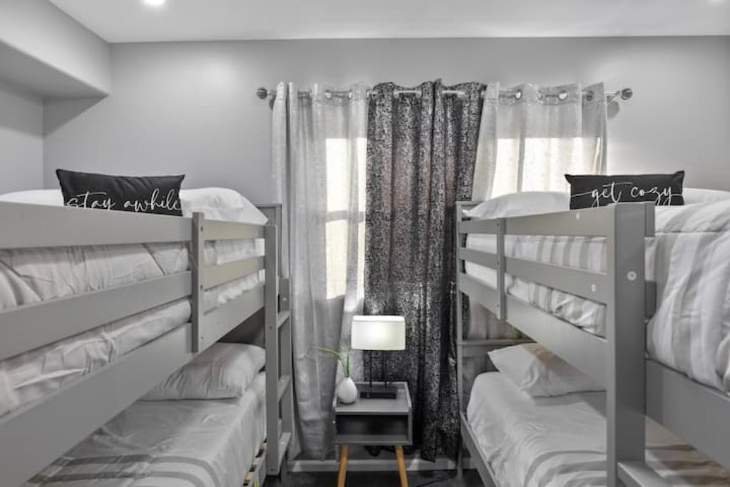 Photo of Bedroom in Belmont Cragin