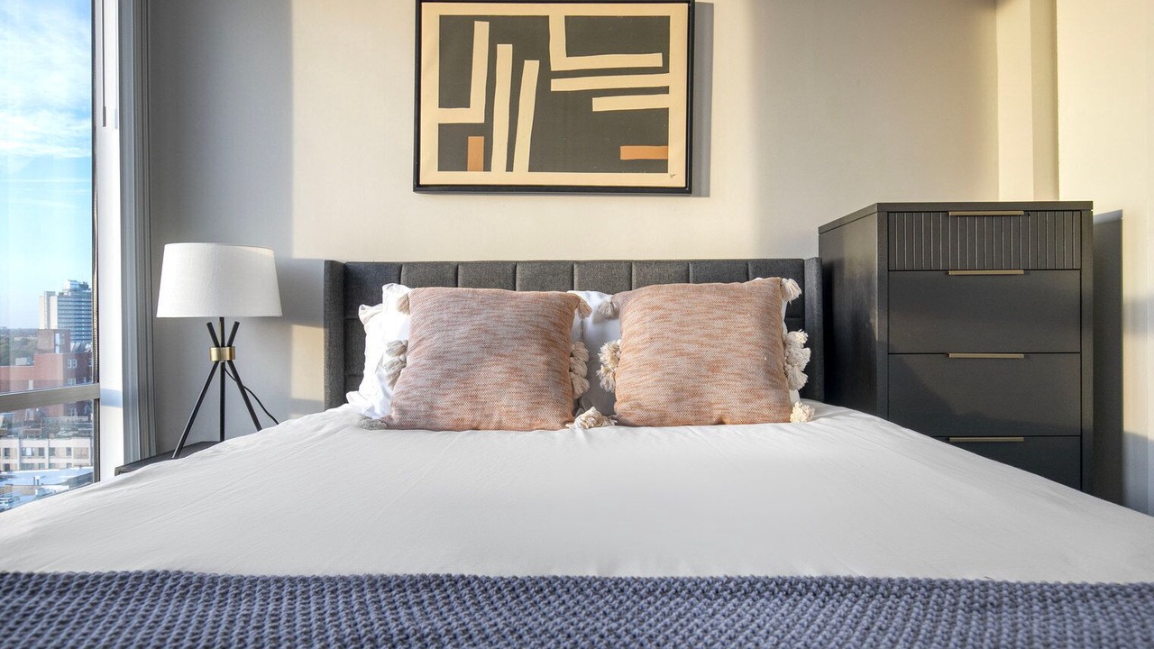 Photo of Bedroom in Edgewater Beach