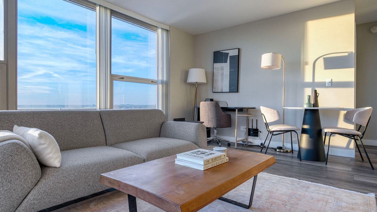 Photo of Livingroom in Edgewater Beach