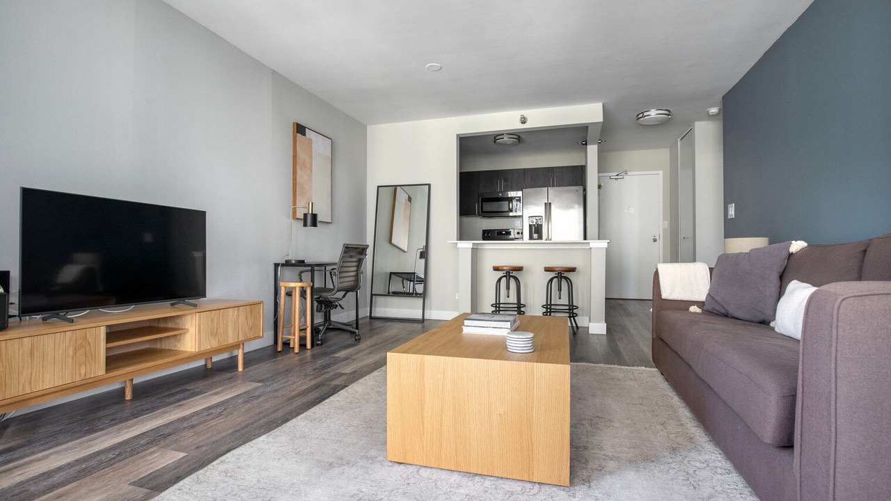 Photo of Livingroom in Rush and Division