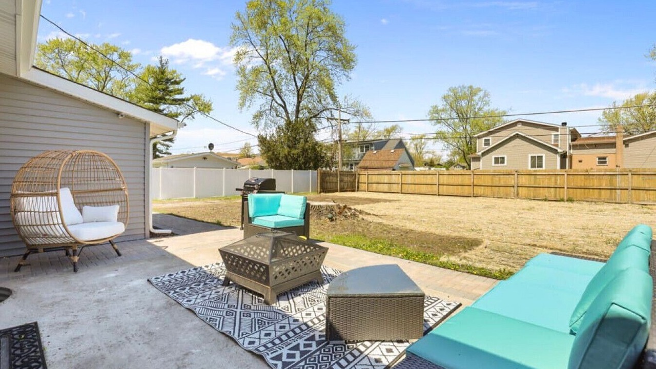Photo of Patio Balcony in Oakbrook Terrace
