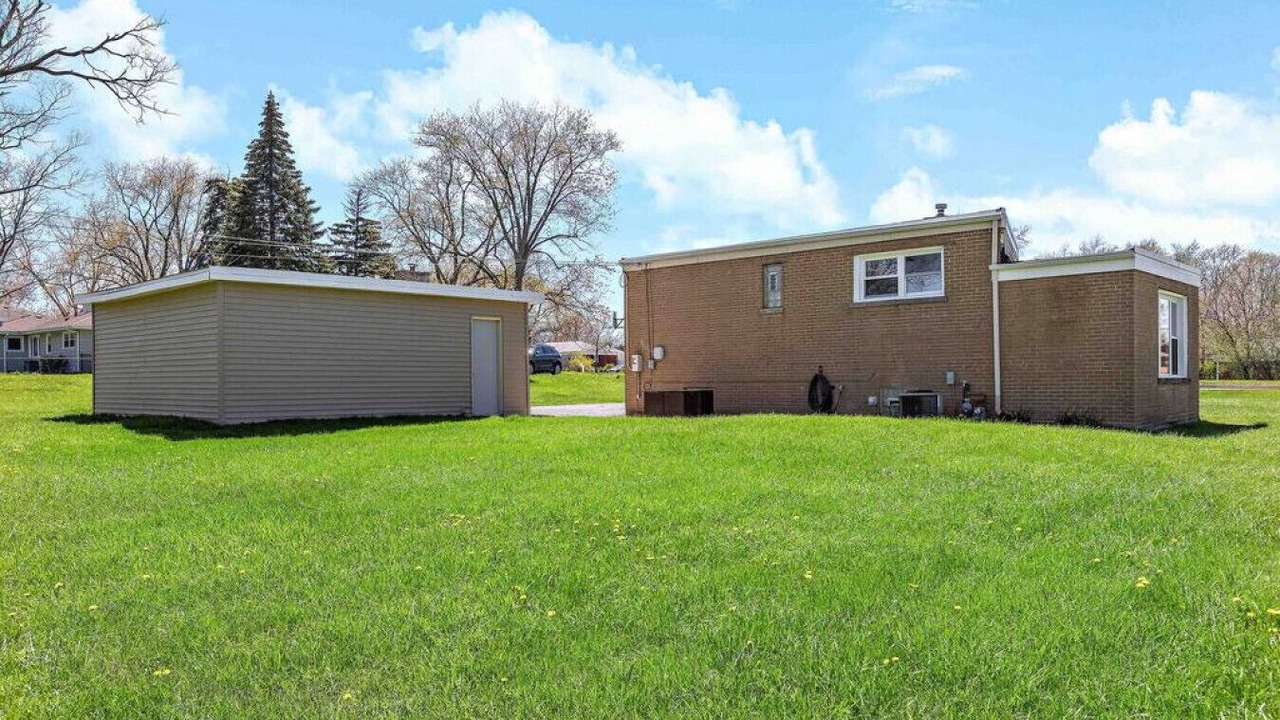 Photo of Outdoor in Highland Hills