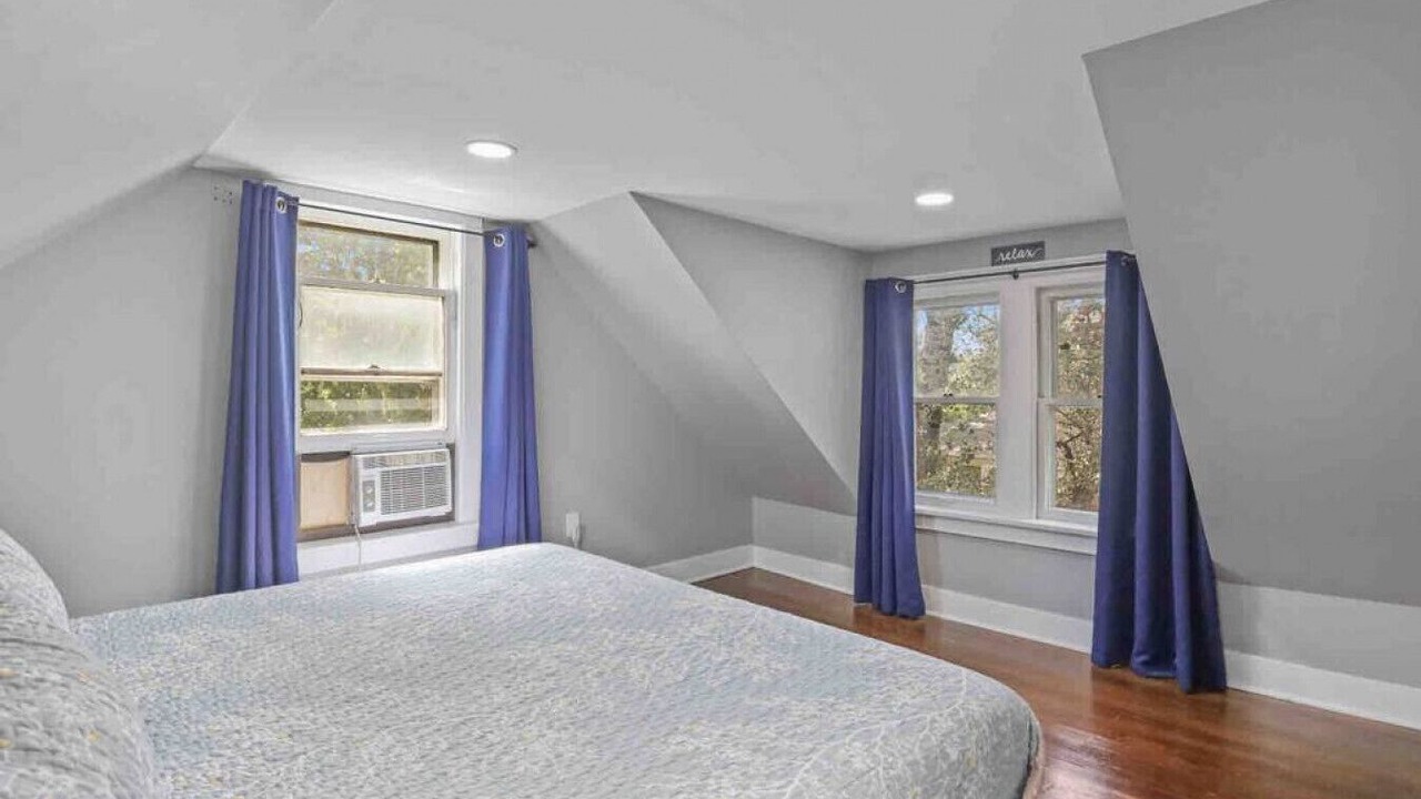 Photo of Bedroom in Homewood