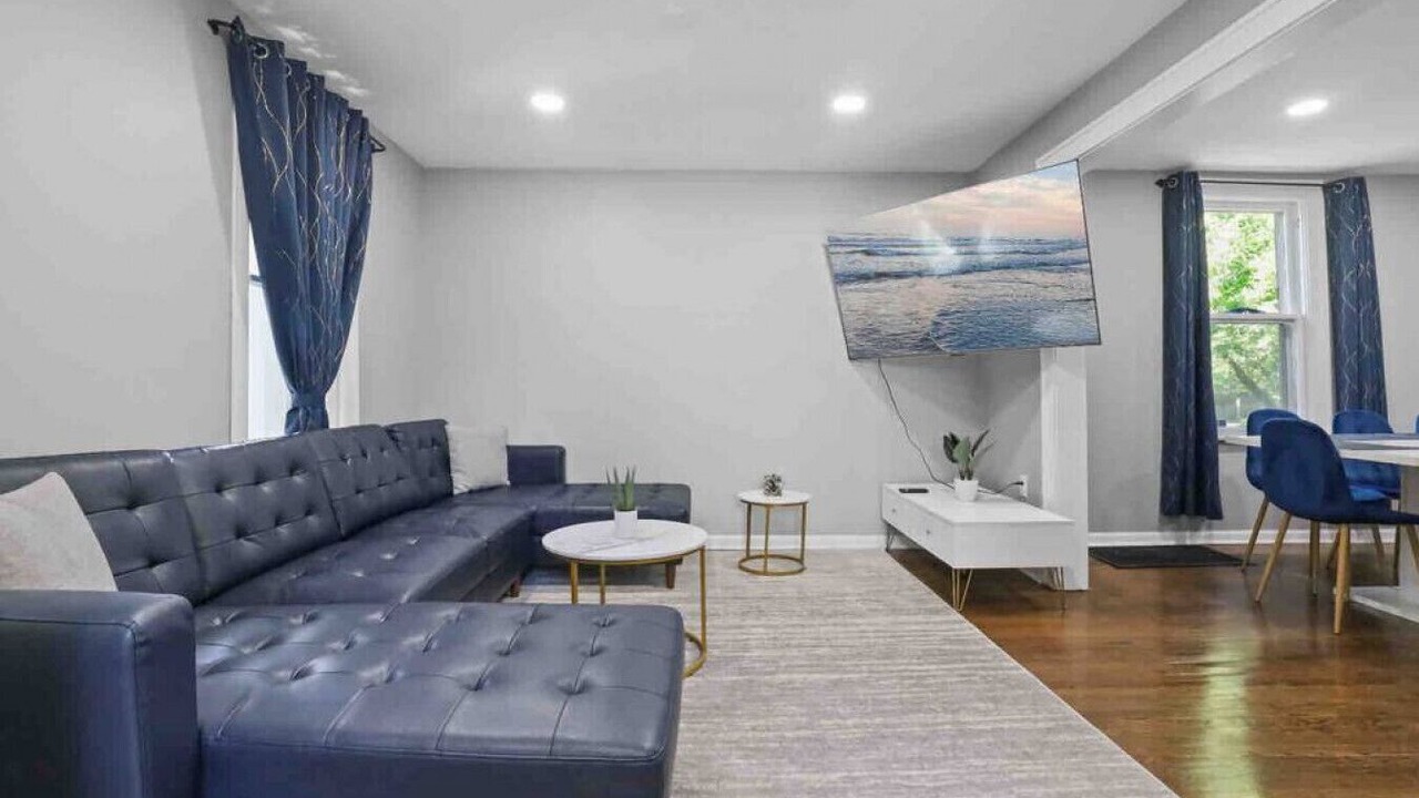 Photo of Livingroom in Homewood