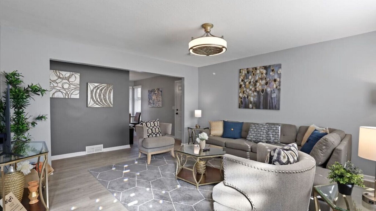 Photo of Livingroom in St. Charles