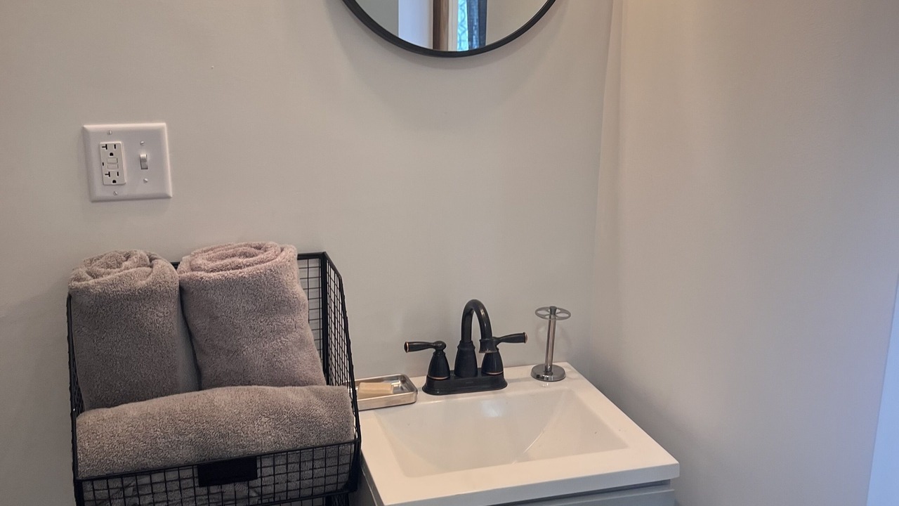 Photo of Bathroom in Johnston City