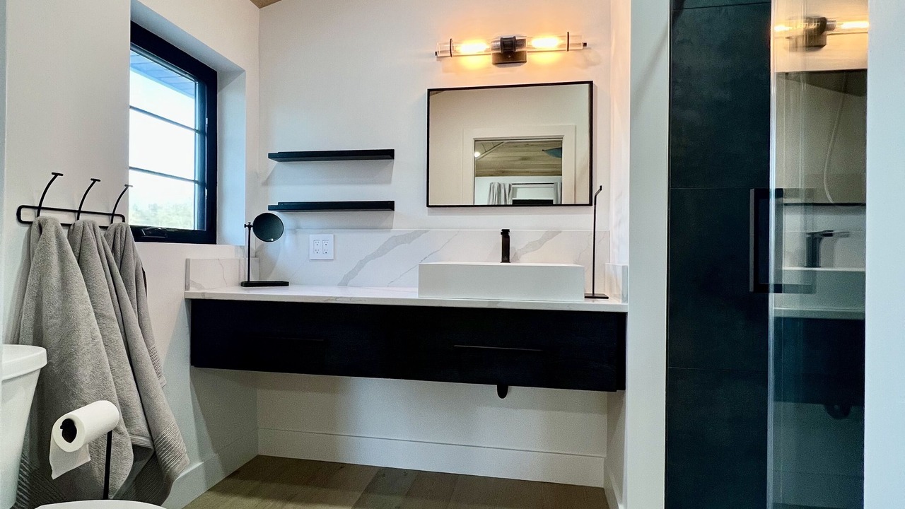 Photo of Bathroom in Orange Prairie