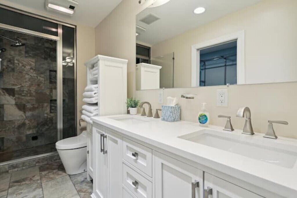 Photo of Bathroom in Savoy