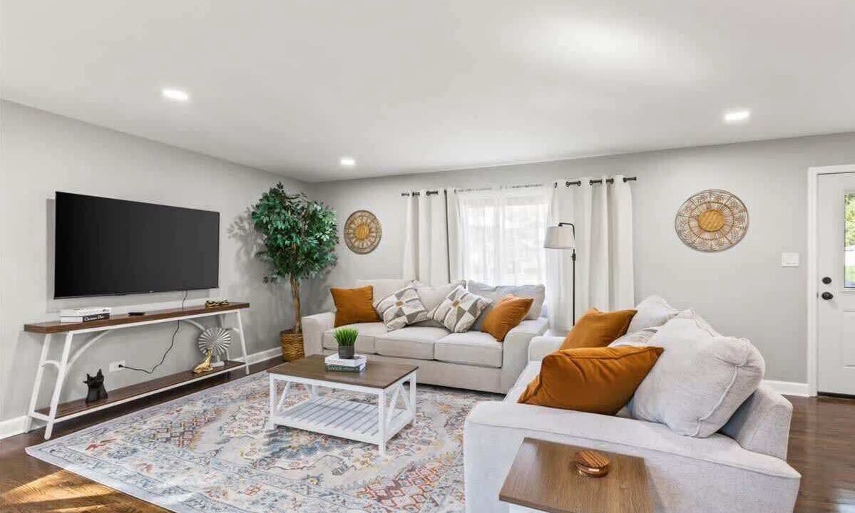 Photo of Livingroom in Fox Valley