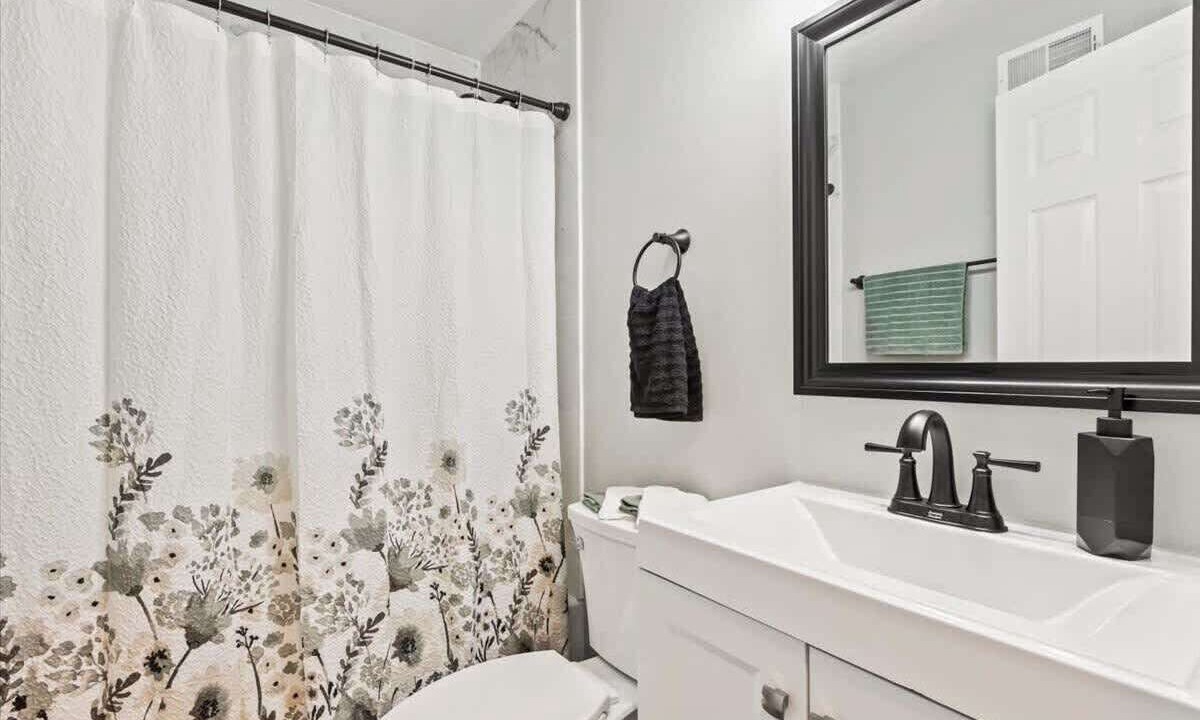 Photo of Bathroom in Fox Valley