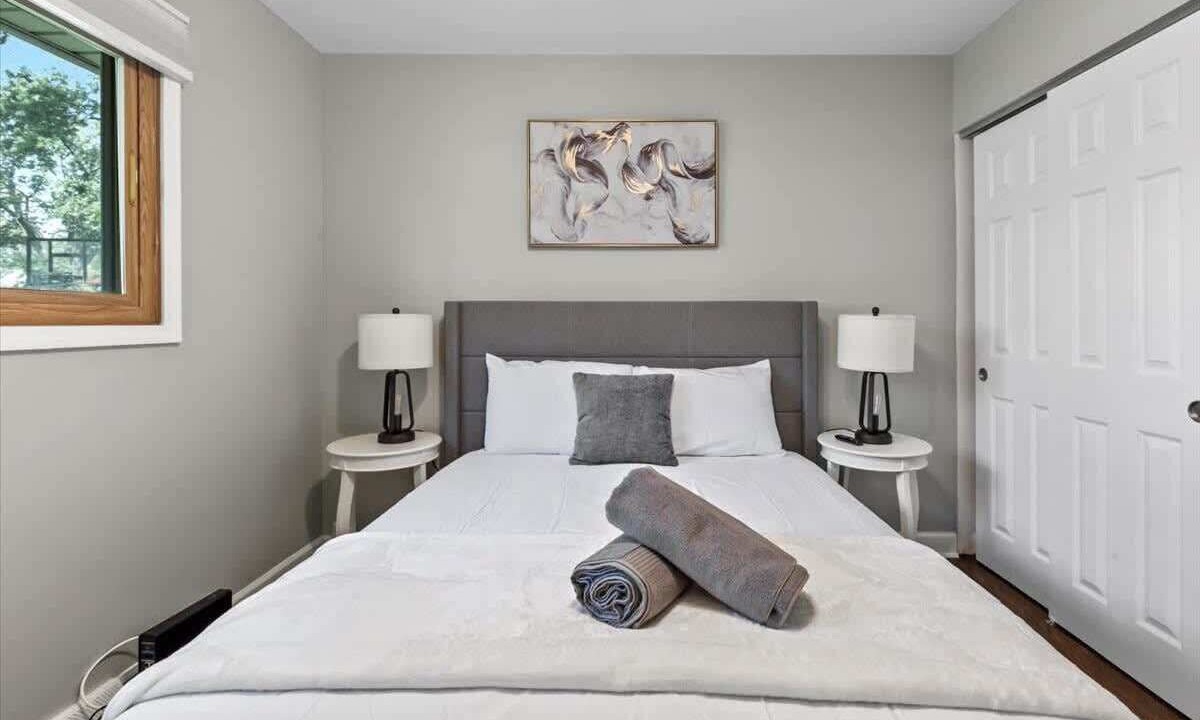 Photo of Bedroom in Fox Valley