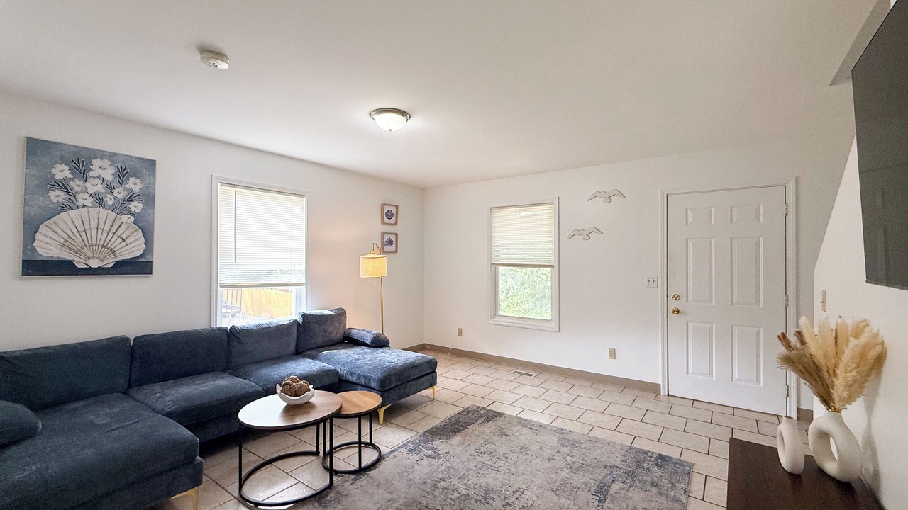Photo of Livingroom in Macomb