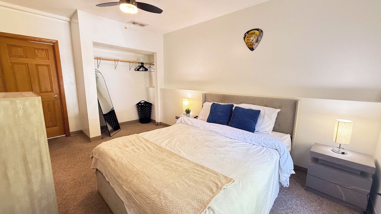 Photo of Bedroom in Macomb