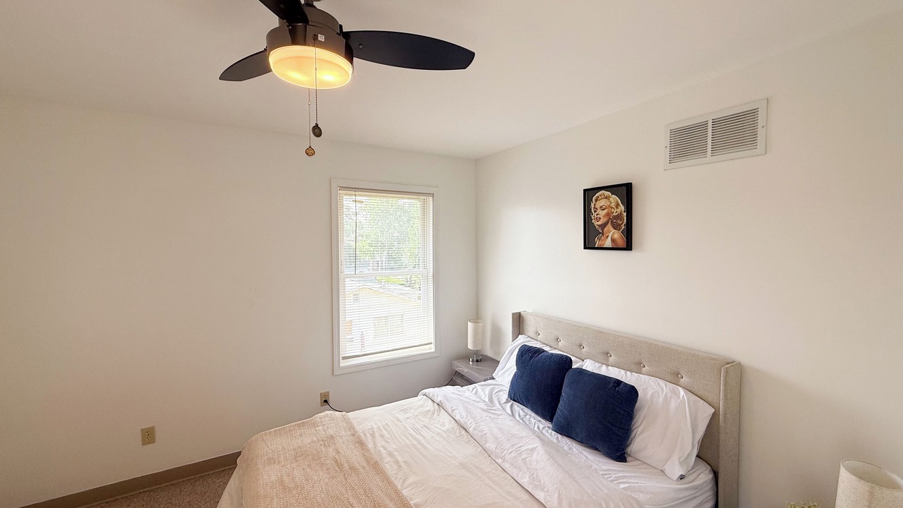 Photo of Bedroom in Macomb
