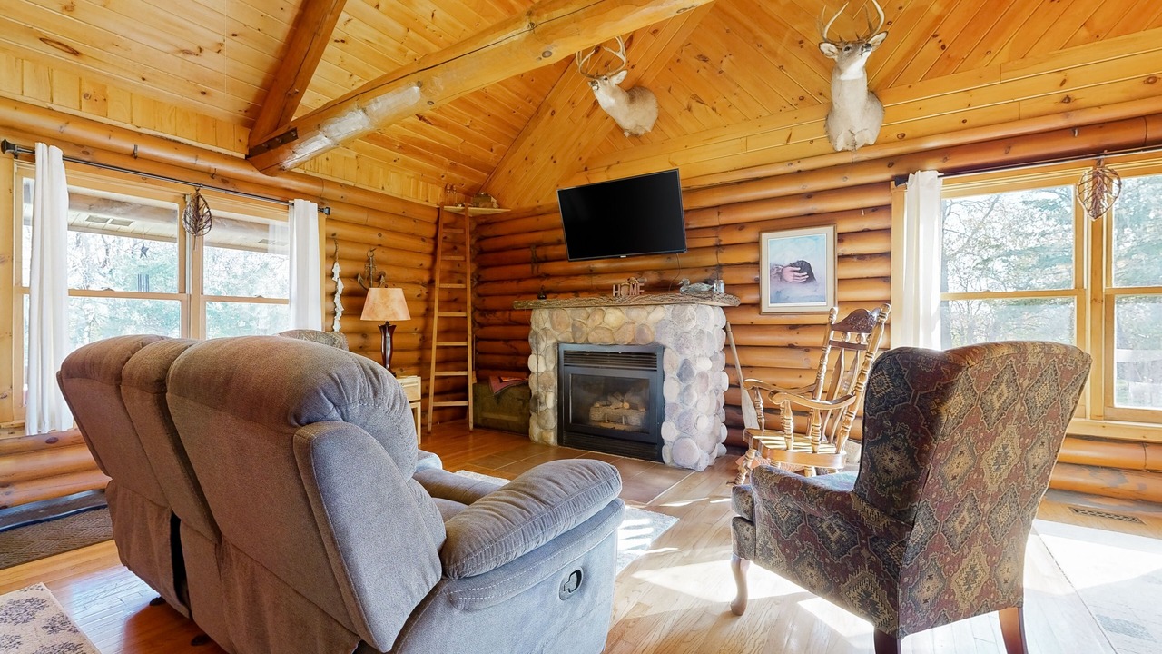 Photo of Livingroom in Buffalo Prairie