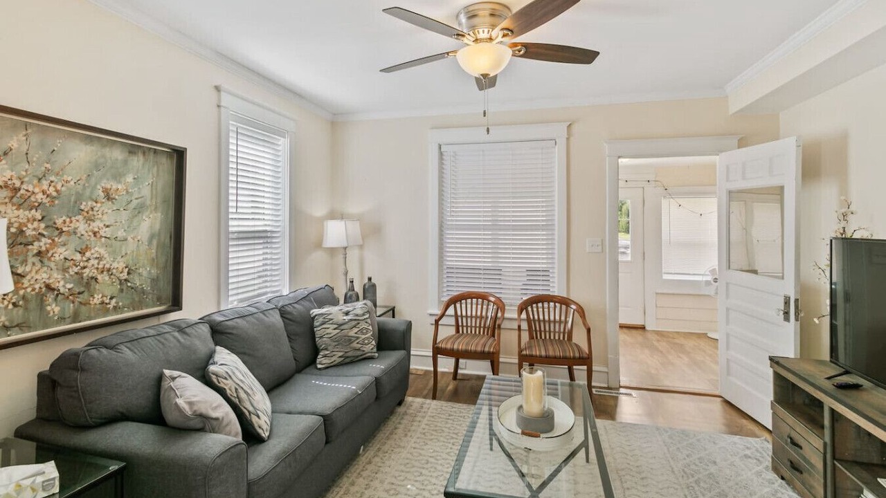 Photo of Livingroom in Libertyville