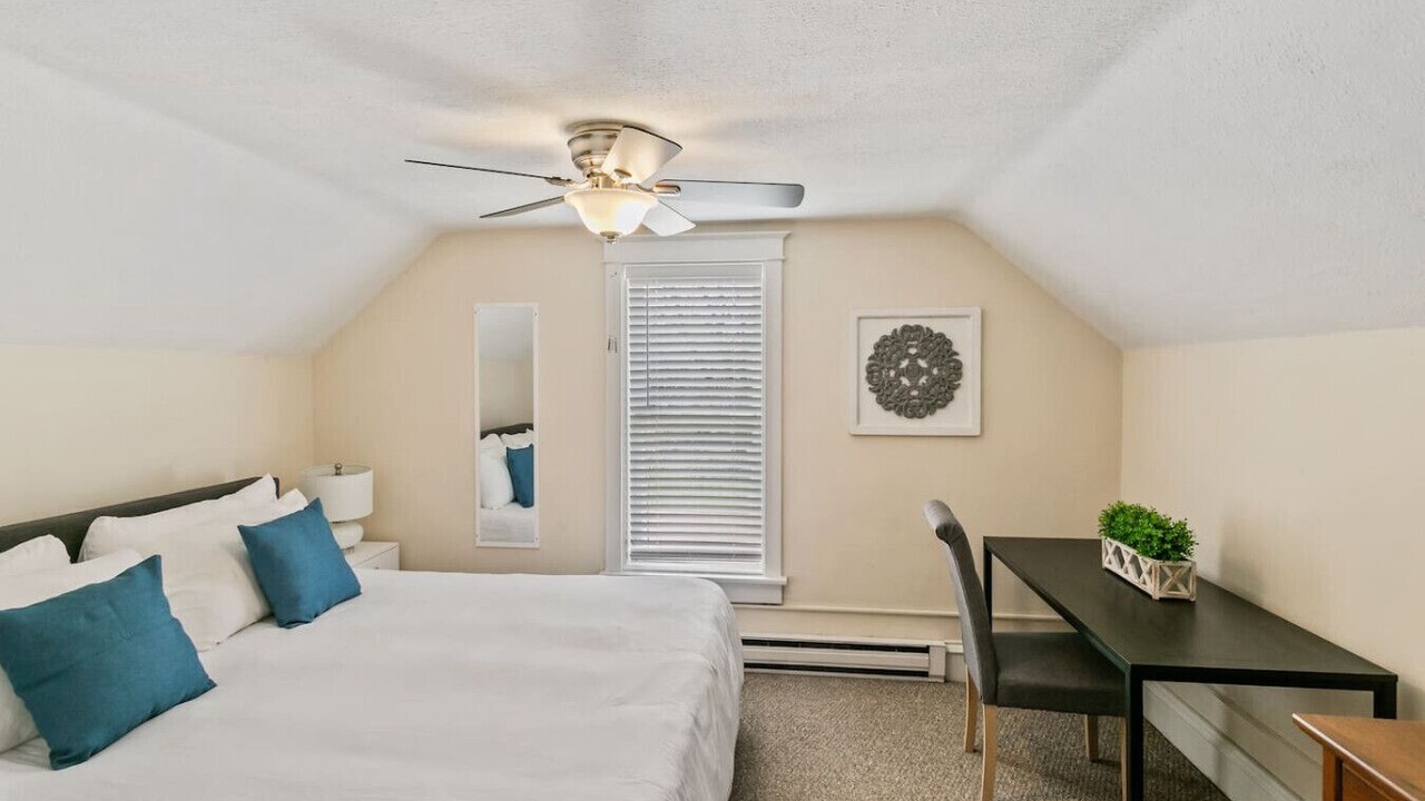 Photo of Bedroom in Libertyville