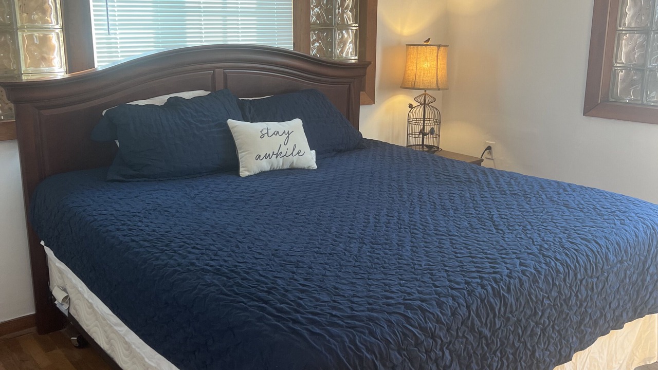 Photo of Bedroom in Benton
