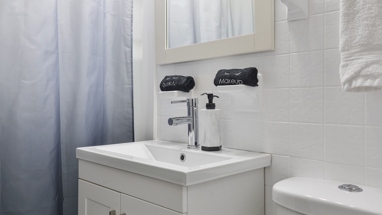 Photo of Bathroom in Des Plaines