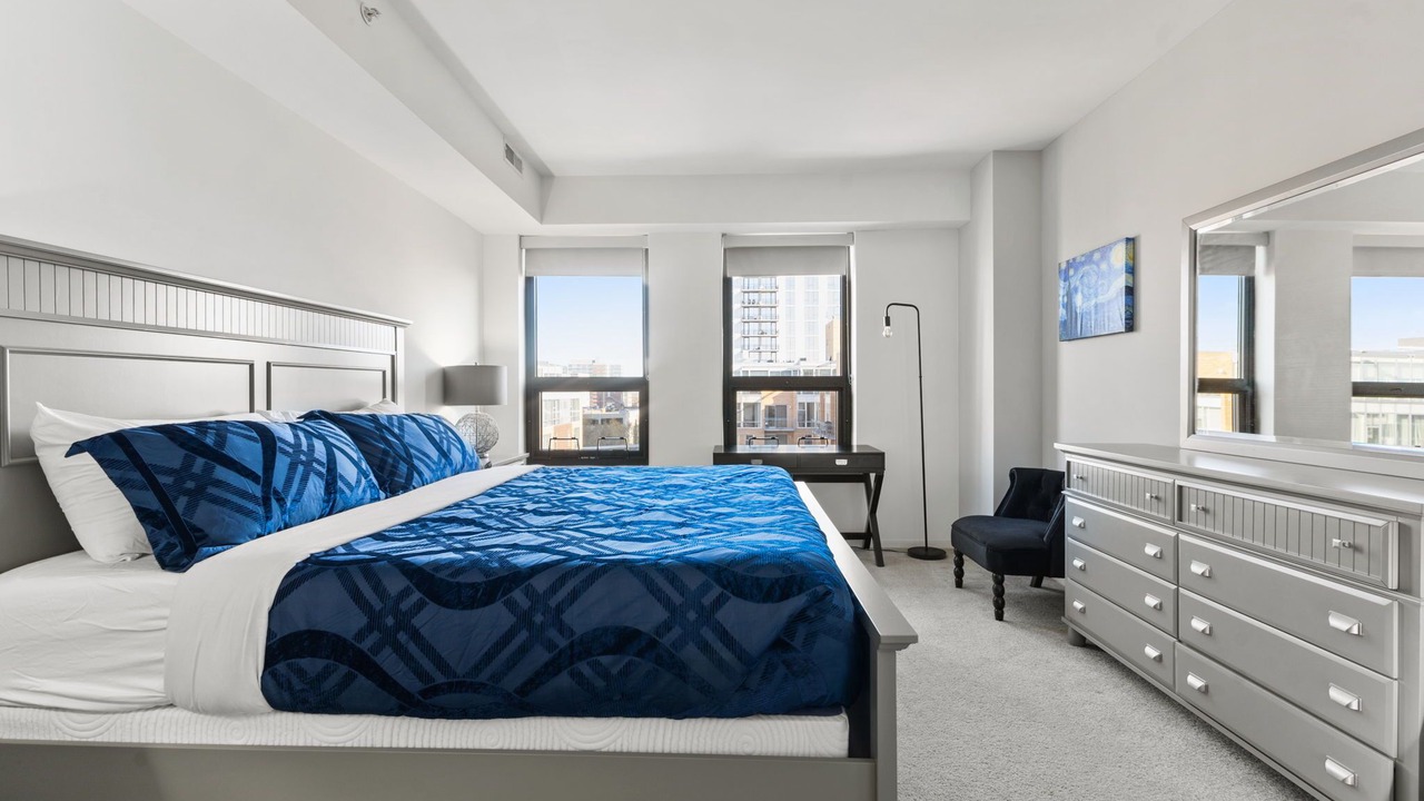 Photo of Bedroom in Evanston