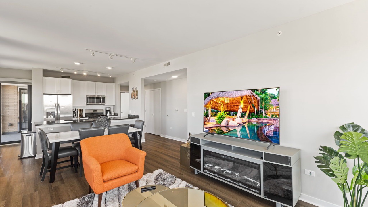 Photo of Livingroom in Evanston