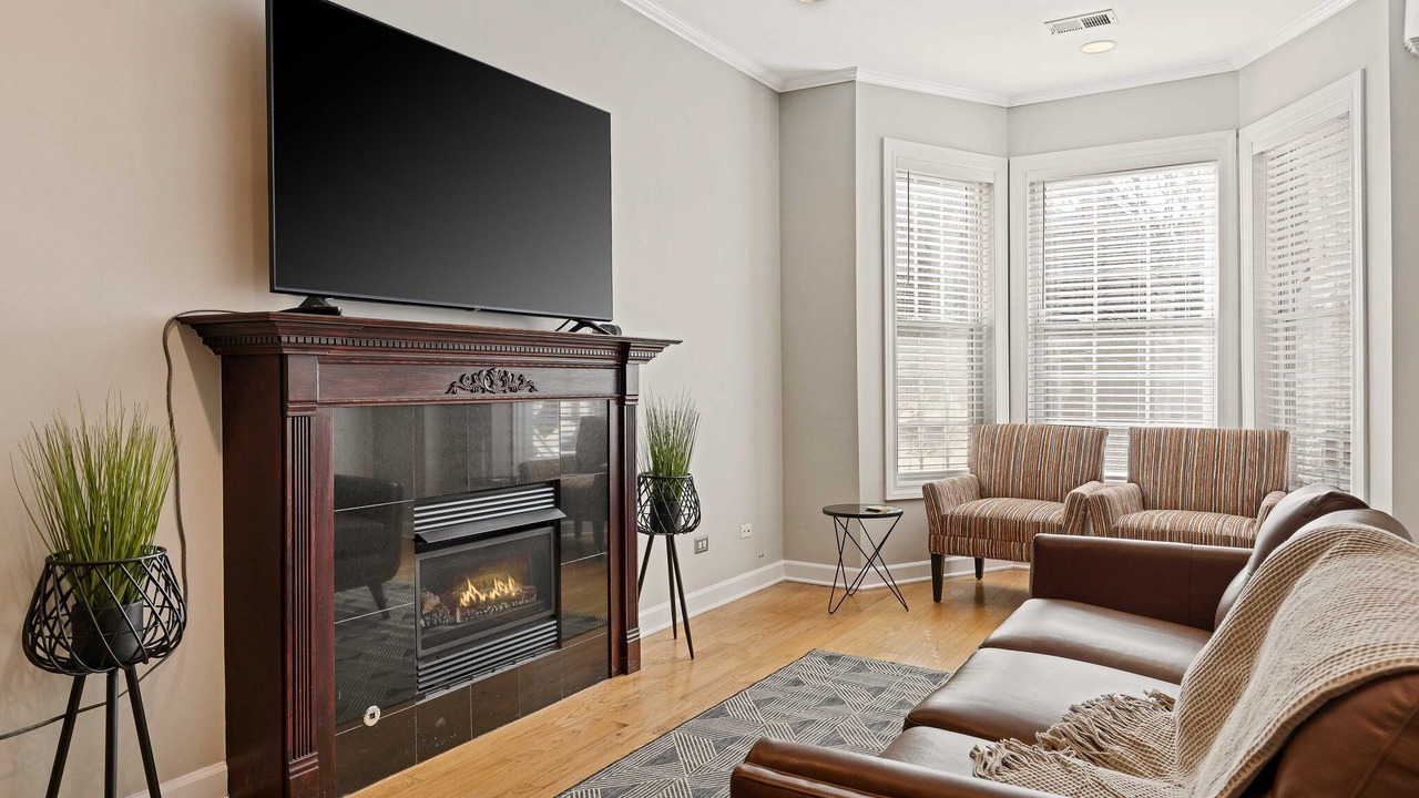 Photo of Livingroom in Lakeview