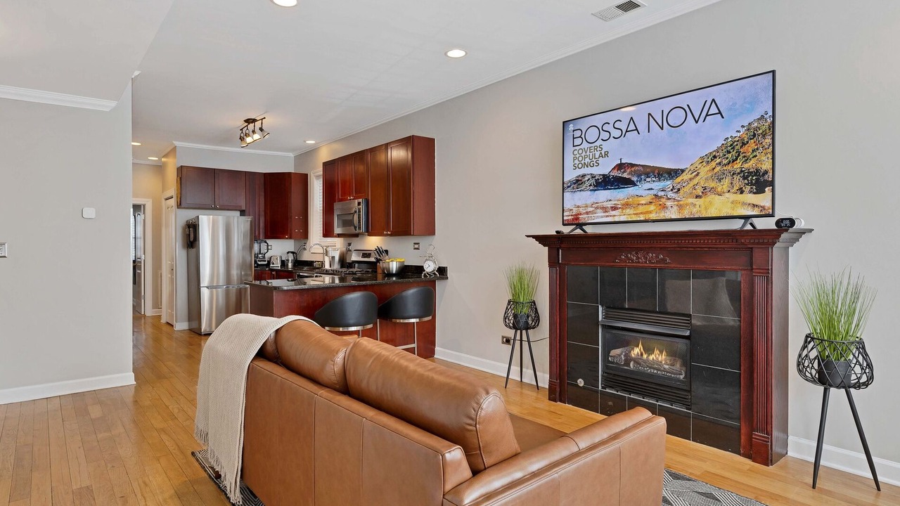 Photo of Livingroom in Lakeview