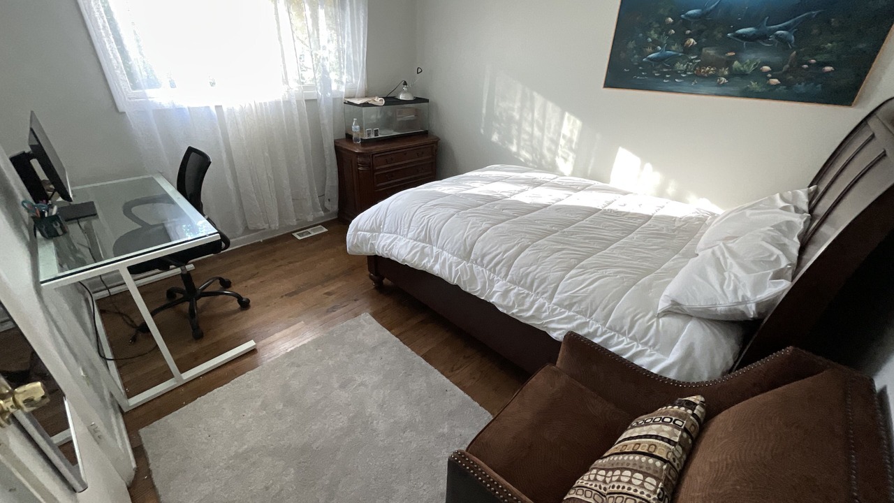 Photo of Bedroom in Glenview