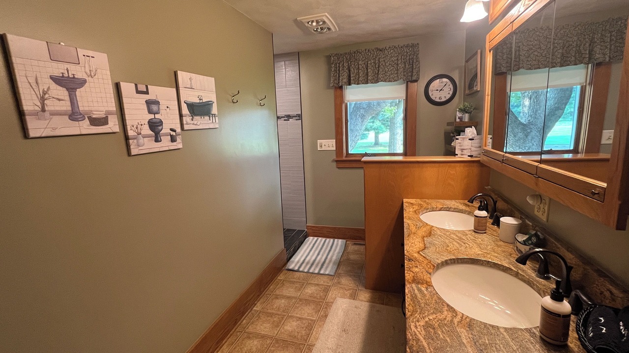 Photo of Bathroom in Cordova