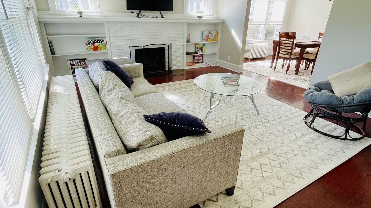 Photo of Livingroom in Waukegan
