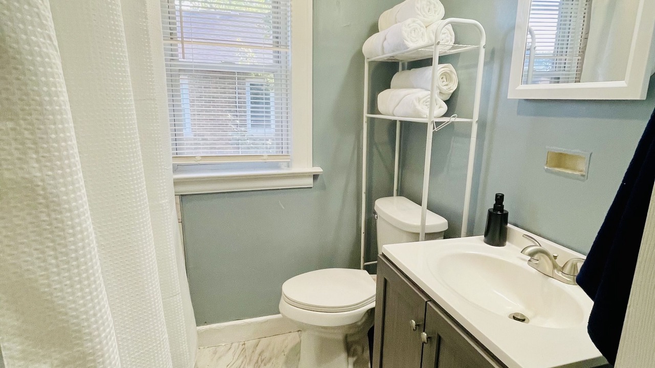 Photo of Bathroom in Waukegan